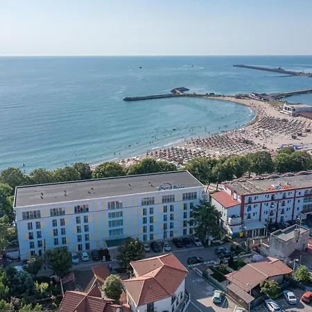 Mera Brise 4*