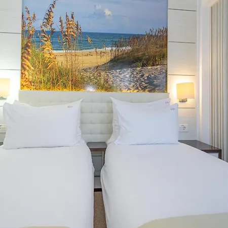 Mera Brise Hotel 4*