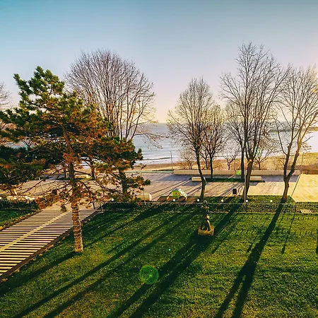 Hotel Mera Brise 4*