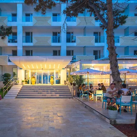 Hotel Mera Brise 4*