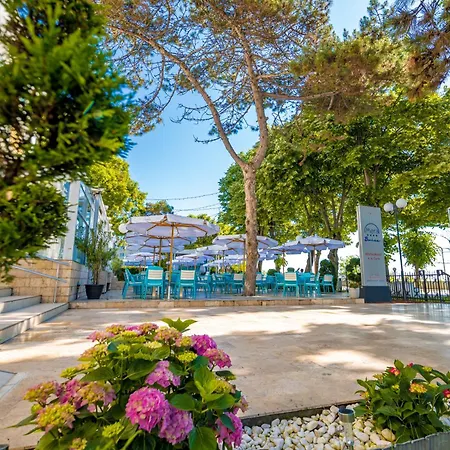Mera Brise Hotel 4*