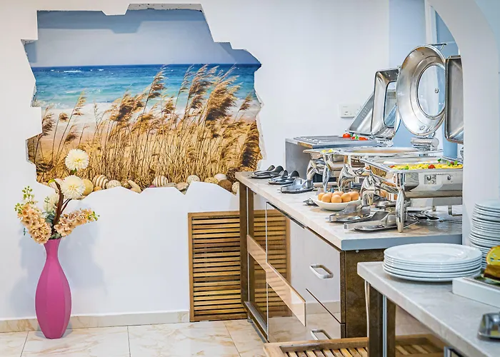 Mera Brise Szálloda 4*